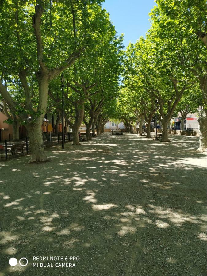 Les Chalets Du Relais D'Aguilar Tuchan Bagian luar foto
